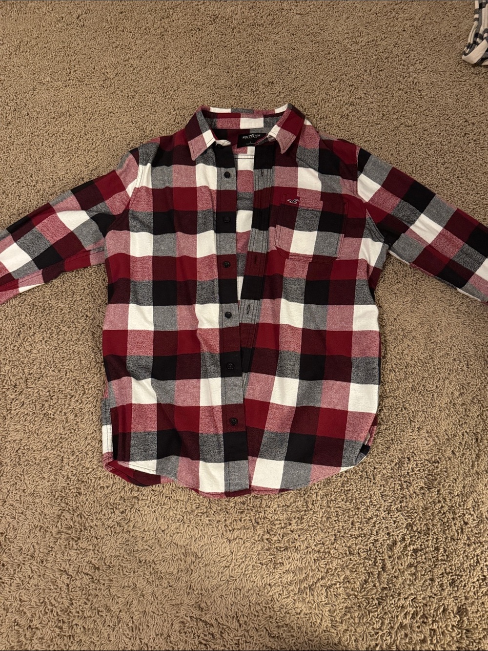 Hollister Red Black White Plaid Button-Down Flannel Shirt